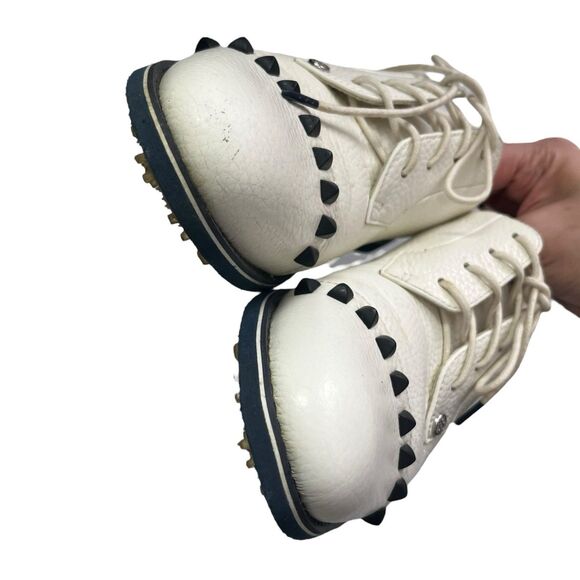 Welcome to my closet! - Picture 9 of 11